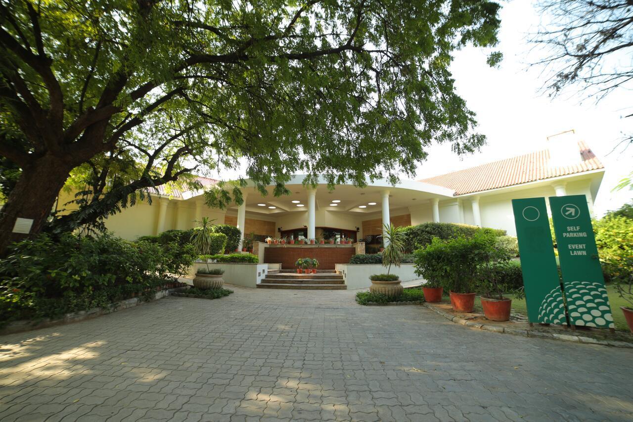 Club Mahindra Kensville Ahmedabad Exterior foto